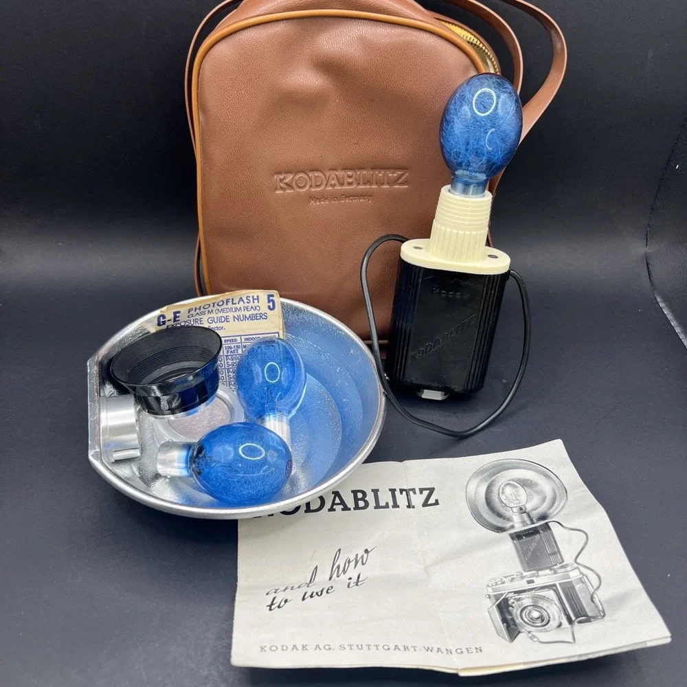 Vintage‎ 1950s Kodak Kodablitz Flash Unit With Original Pouch & Manual GERMANY